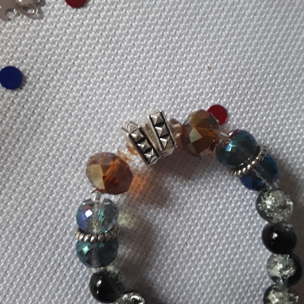 Beeded bracelets - Picture 3 of 5